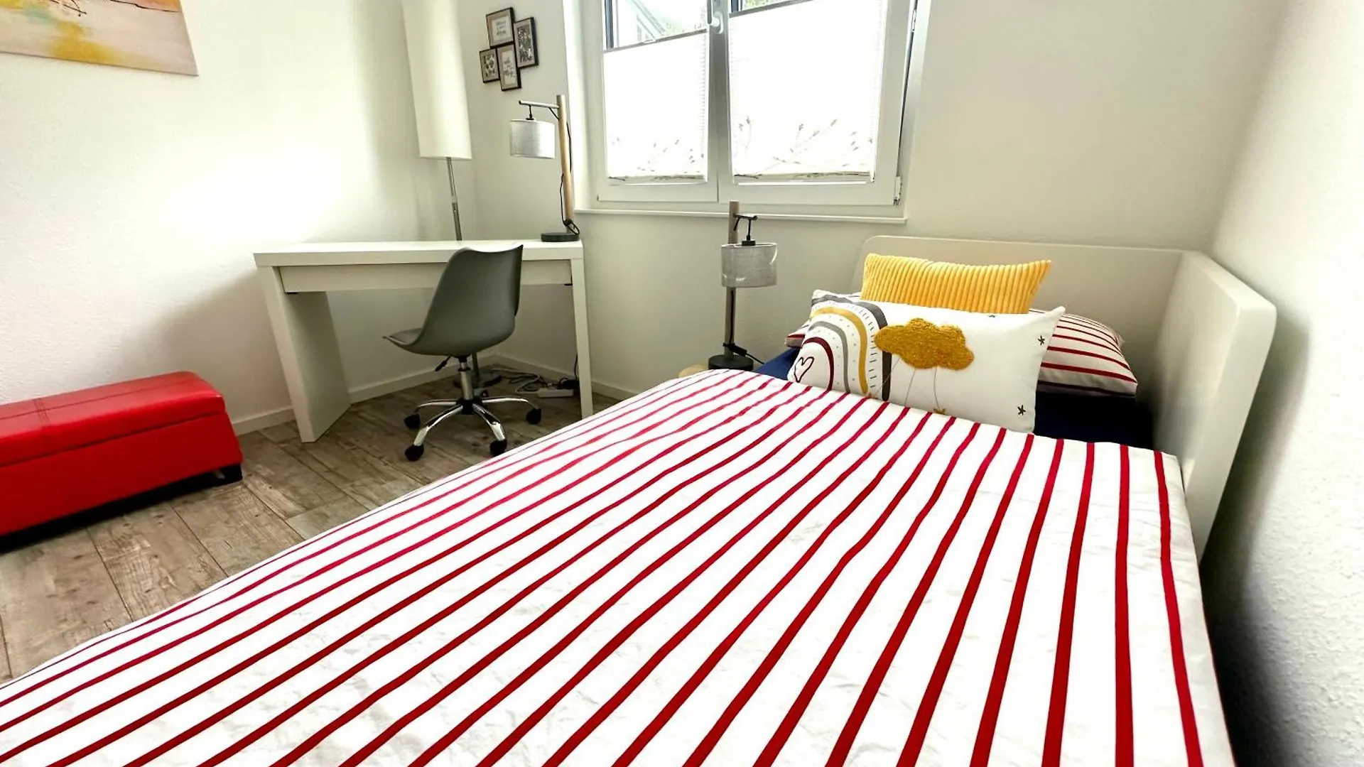 Apartment Auf Zwei Ebenen Mit Aussicht Ins Gruene Stuttgart