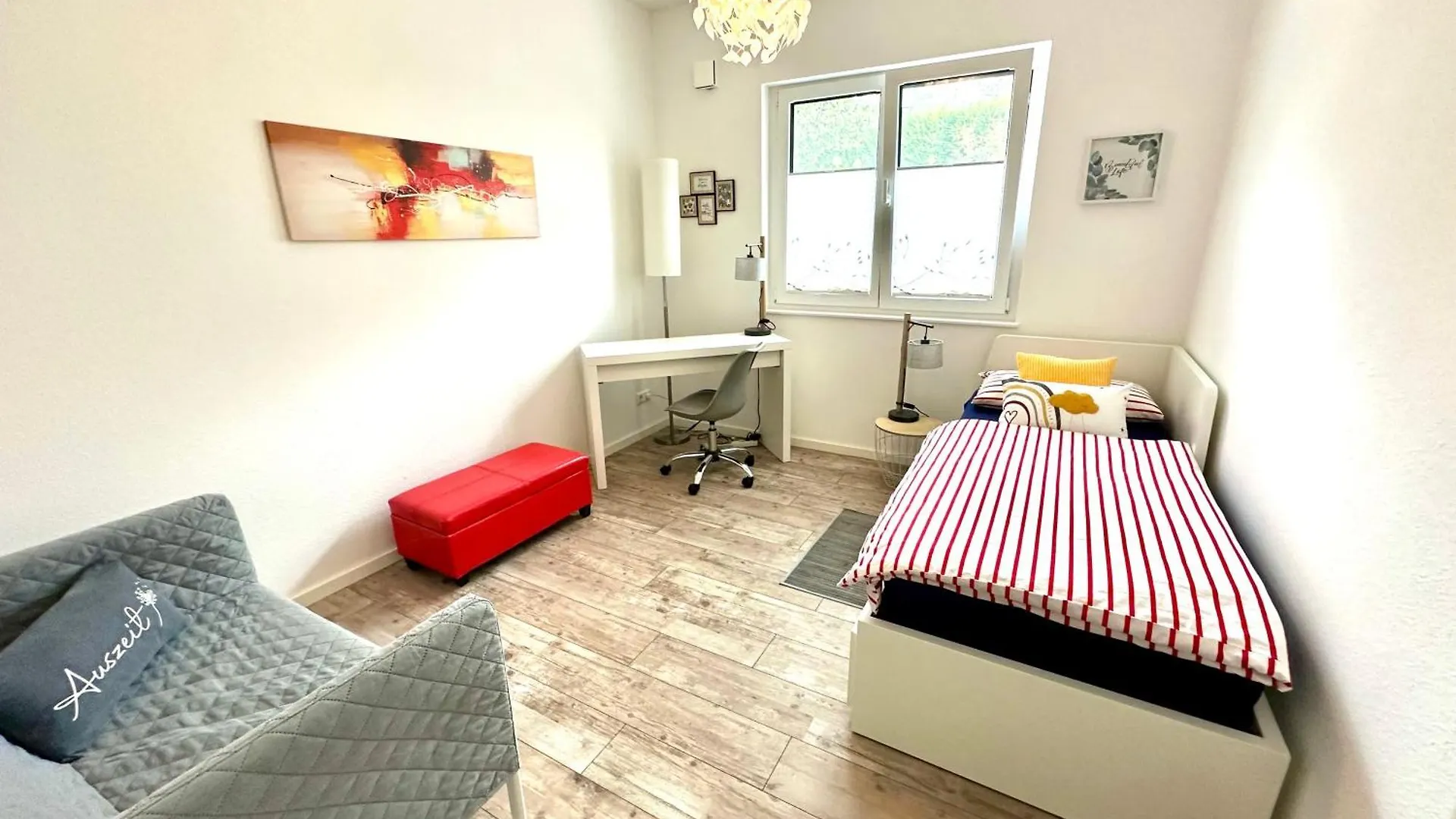 Apartment Auf Zwei Ebenen Mit Aussicht Ins Gruene Stuttgart