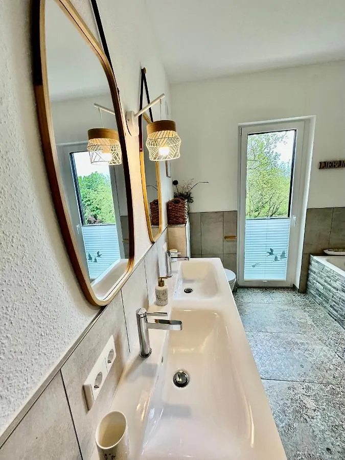 Apartment Auf Zwei Ebenen Mit Aussicht Ins Gruene Stuttgart Deutschland