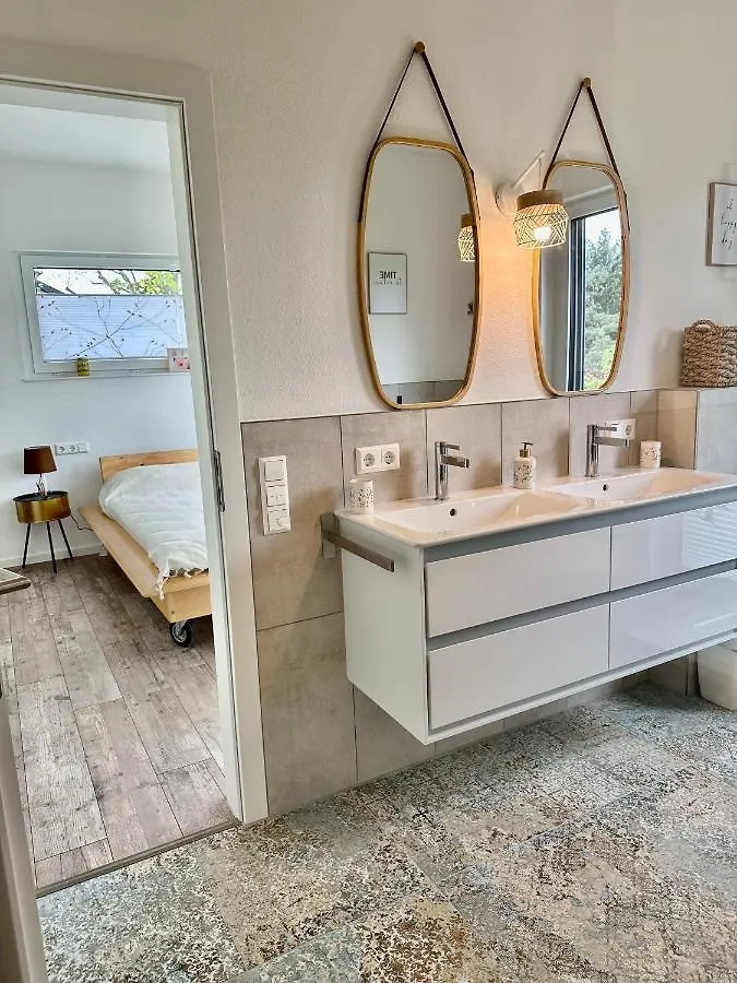 Apartment Auf Zwei Ebenen Mit Aussicht Ins Gruene Stuttgart